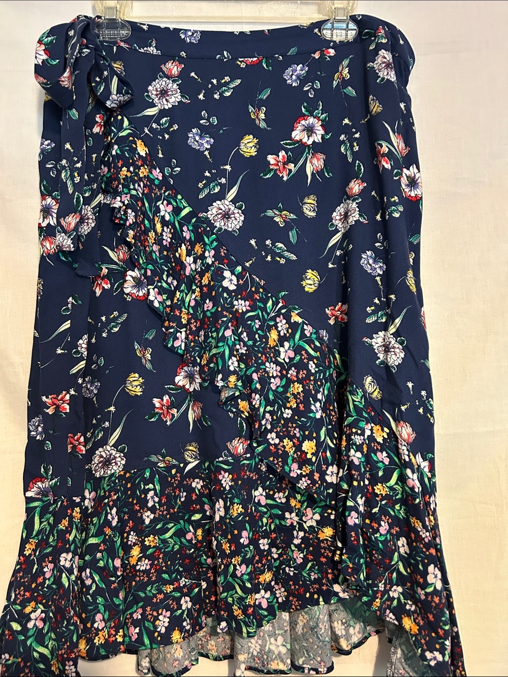 Liz Claiborne Navy Floral High-Low Ruffle Skirt